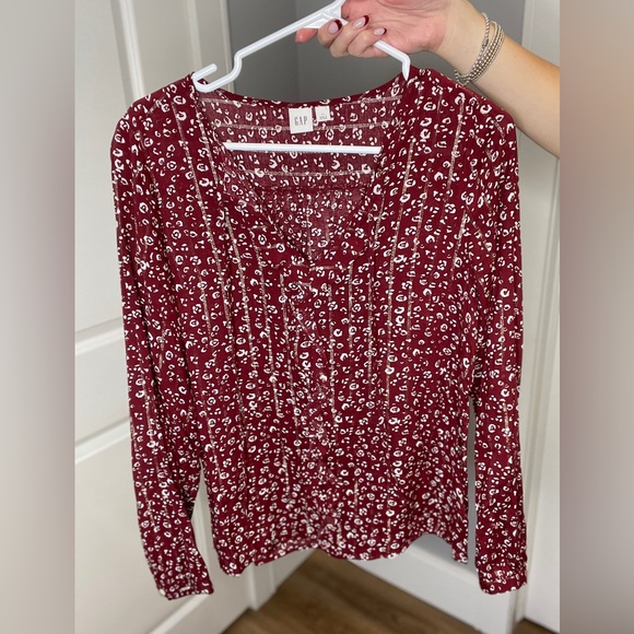 Burgundy Gap Top - Picture 10 of 10